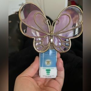 Wallflower-Brand new!